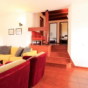albufeira-traditional-villa-with-pool-by-homing.hotelaalgarve.com/